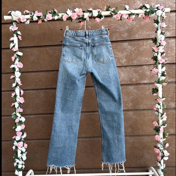 Zara Women's Blue Jeans - Picture 1 of 4